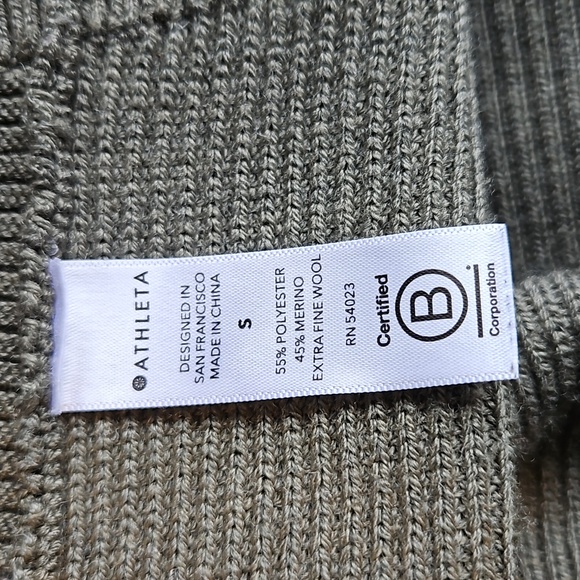 Athleta Switchback Pullover Sweater - Picture 7 of 7